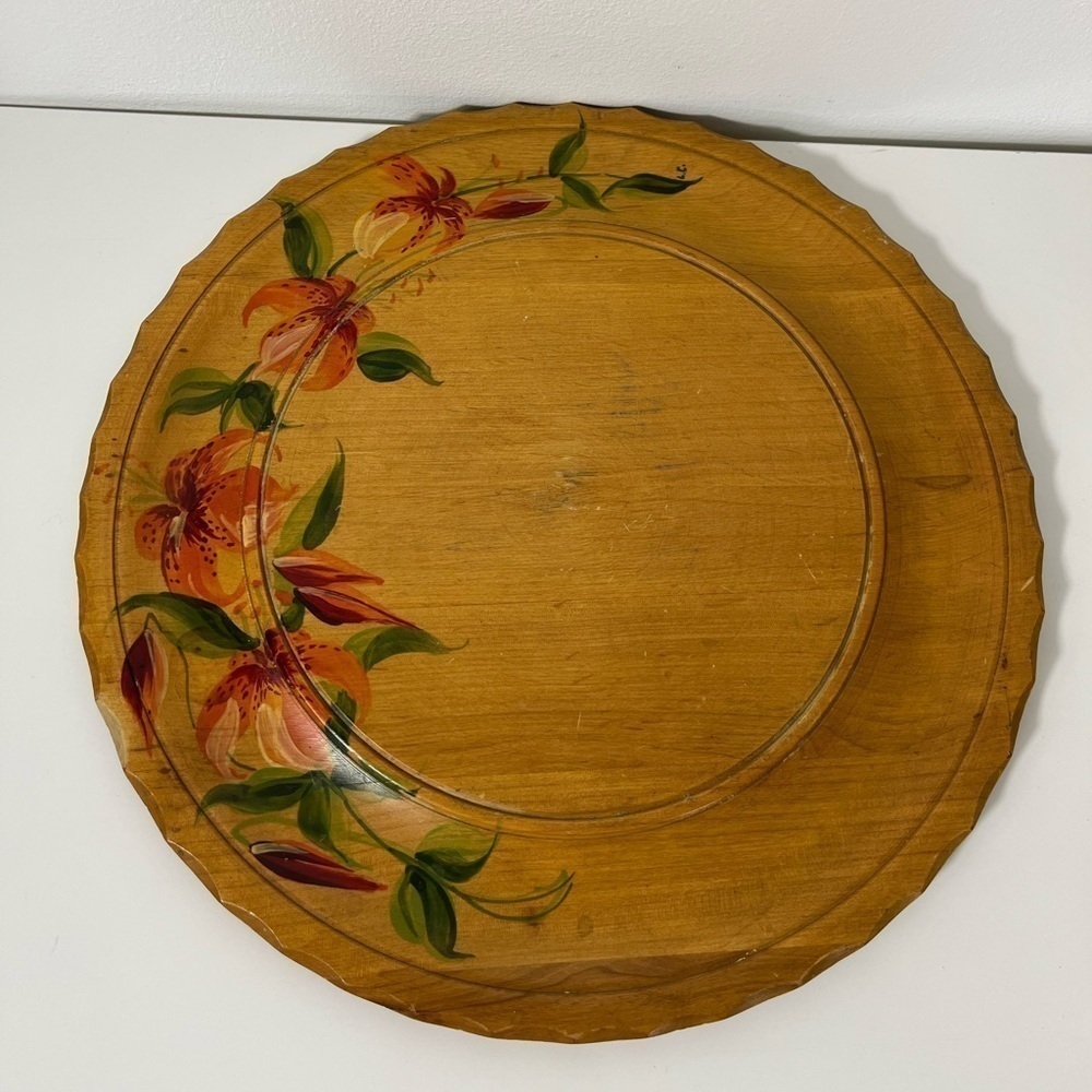 Vintage Beautiful Hand Painted Wooden Tray Round 13” Floral Lily Pink Scallop